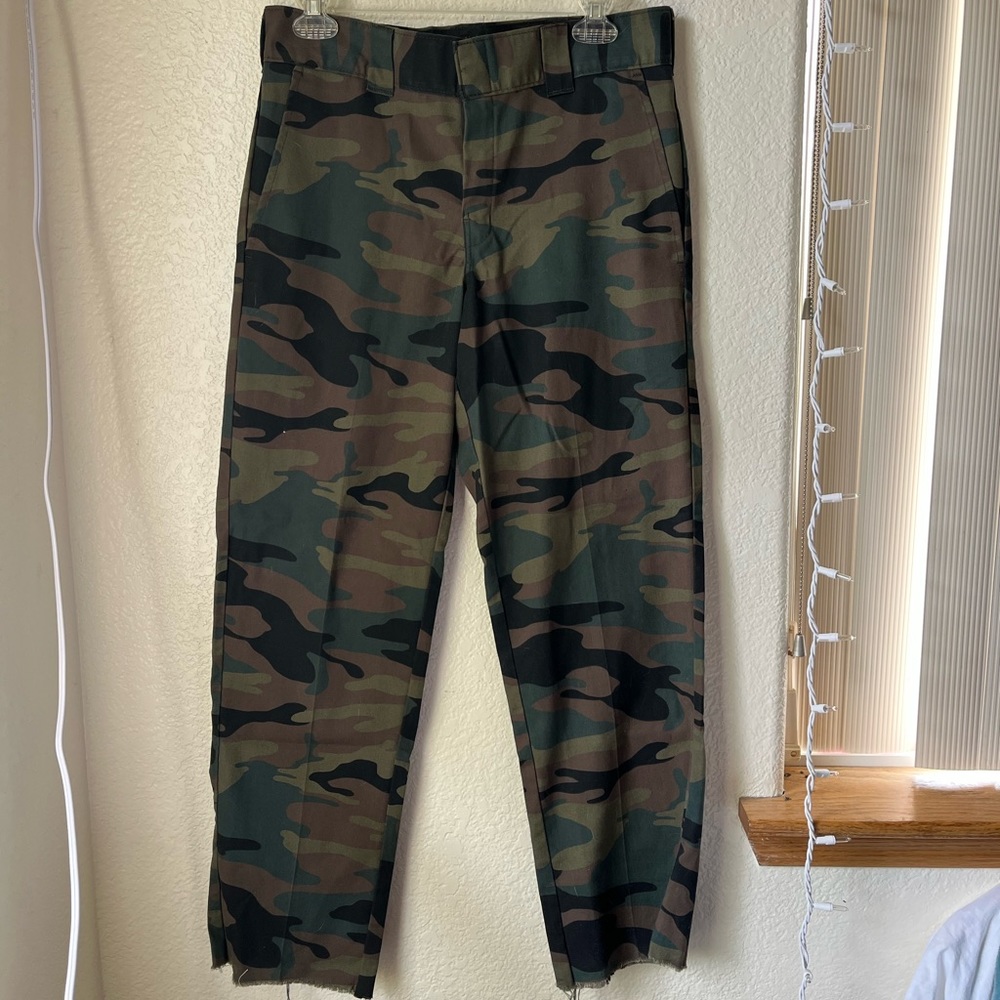 Dickies camo cut off slim taper pants
